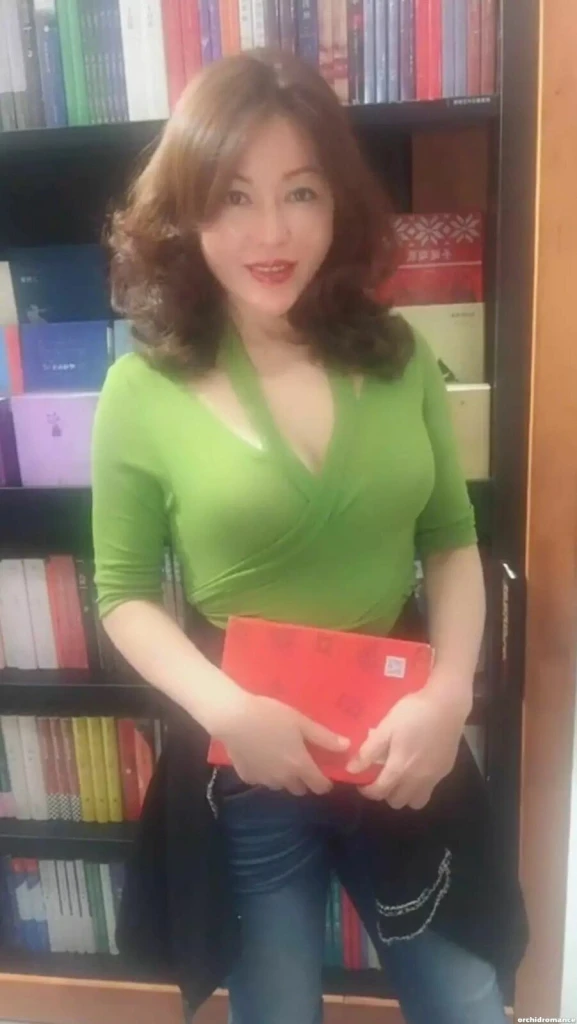 Hua Profile image 2