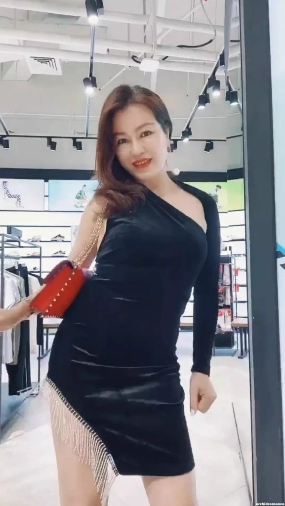 Hua Profile image 4