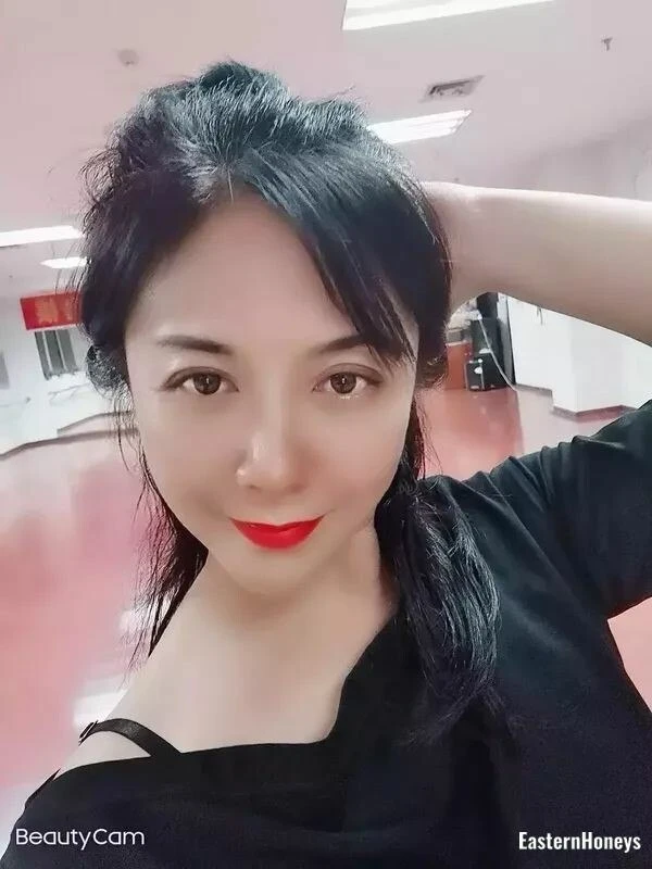 Haihong Profile image 1