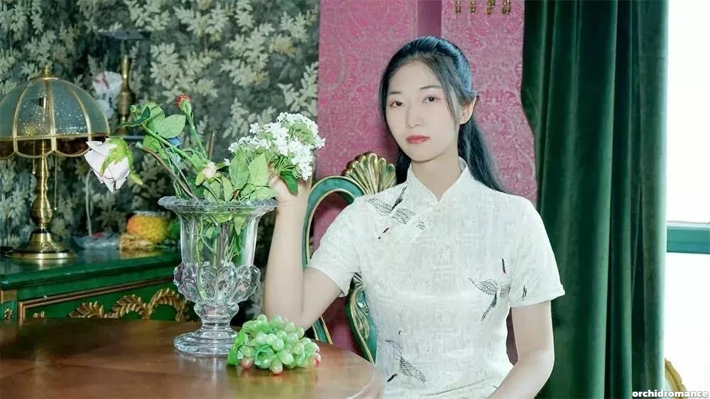 XiaoMeng Deng Profile image 1
